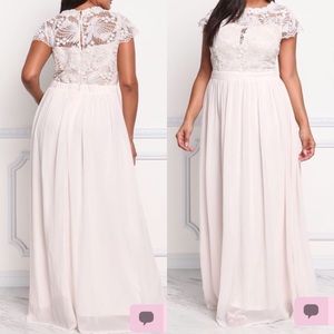 Maternity Embroidered Maxi Dress❤️
